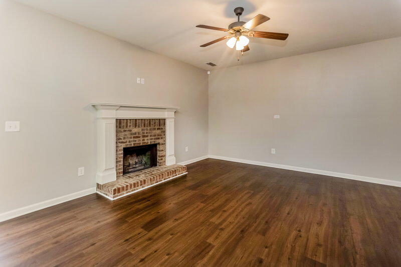 1,855/Mo, 21 Carriage Hills Dr SE Cartersville, GA 30121 Living Room View