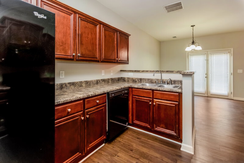 1,855/Mo, 21 Carriage Hills Dr SE Cartersville, GA 30121 Kitchen View 2