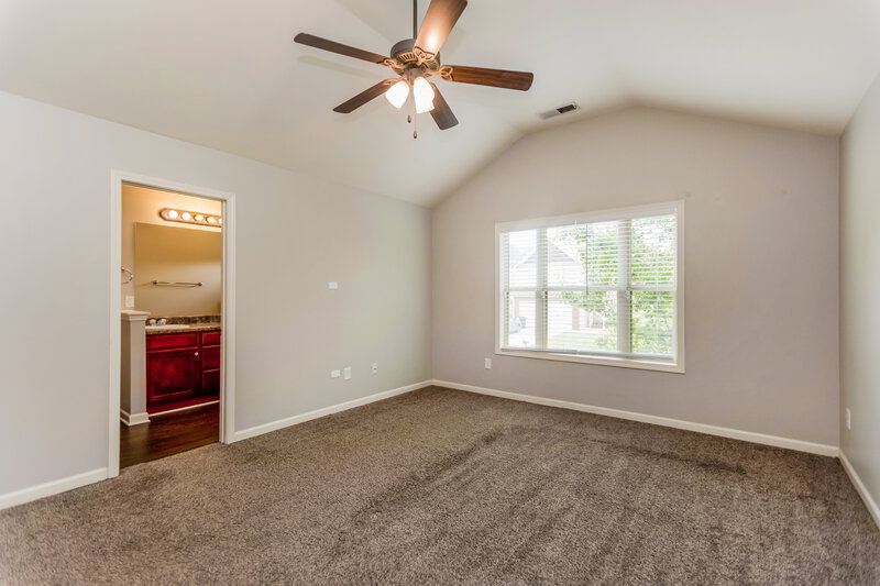 1,855/Mo, 21 Carriage Hills Dr SE Cartersville, GA 30121 Main Bedroom View