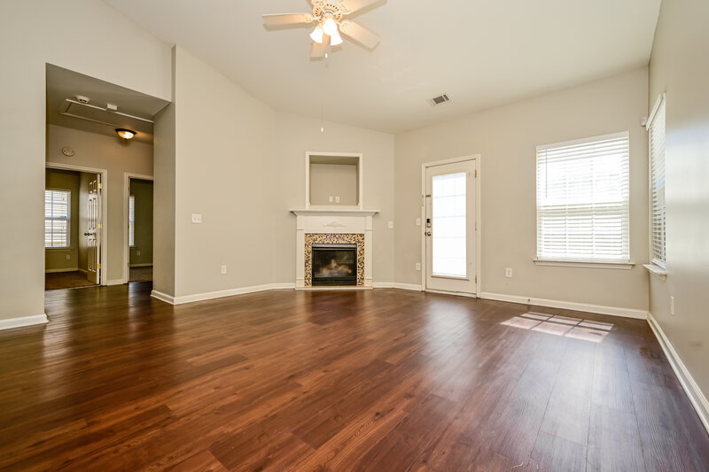 2,000/Mo, 1285 Winwood Dr McDonough, GA 30253 Living Room View