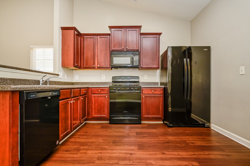 2,000/Mo, 1285 Winwood Dr McDonough, GA 30253 Kitchen View