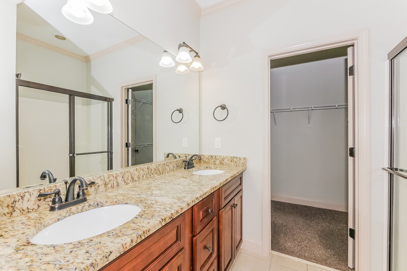 1,795/Mo, 12 E Newnan Rd Unit F Newnan, GA 30263 Main Bedroom View 3