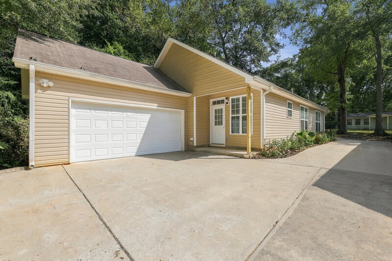 1,945/Mo, 120 Carver St Fayetteville, GA 30214 Rear View