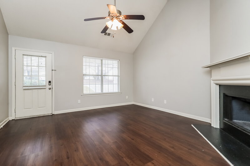 1,705/Mo, 114 Misty Ridge Trail Stockbridge, GA 30281 Living Room View