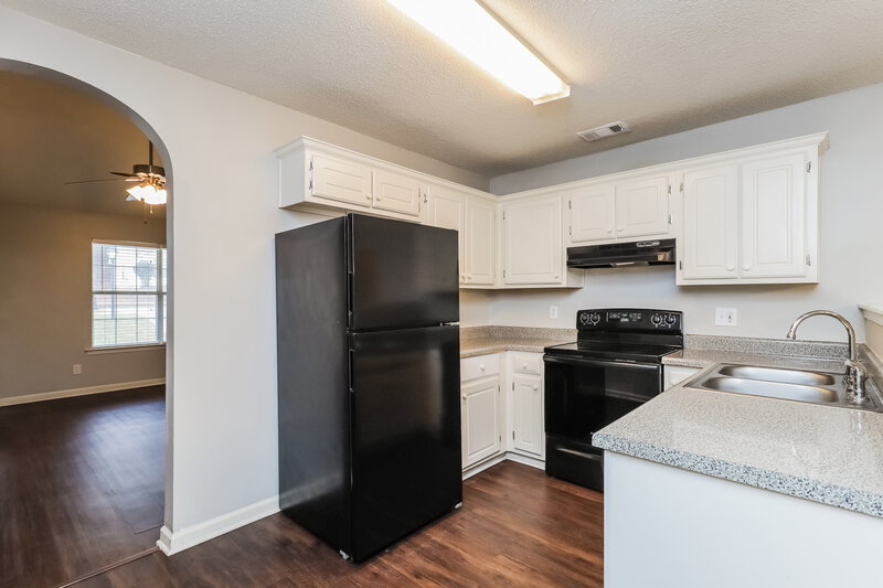 1,705/Mo, 114 Misty Ridge Trail Stockbridge, GA 30281 Kitchen View