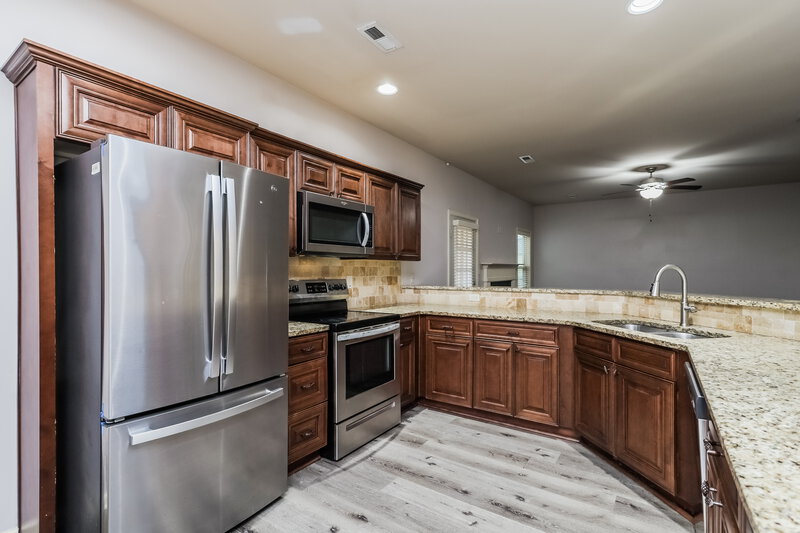 2,000/Mo, 3219 Puritan Way McDonough, GA 30252 Kitchen View