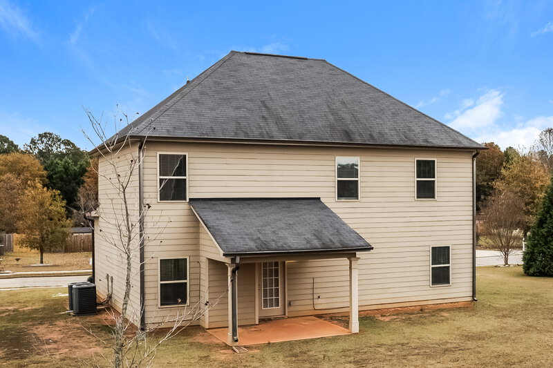 2,000/Mo, 3219 Puritan Way McDonough, GA 30252 Rear View