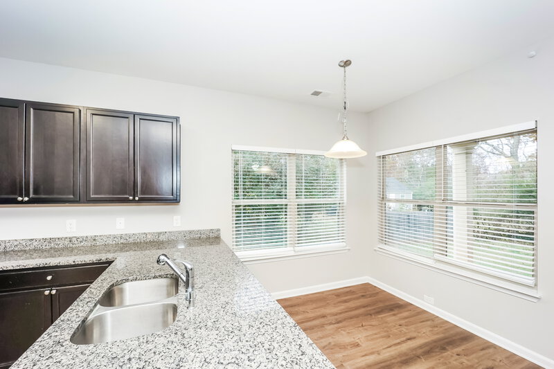 1,860/Mo, 115 Preserve Dr Newnan, GA 30263 Kitchen View 3