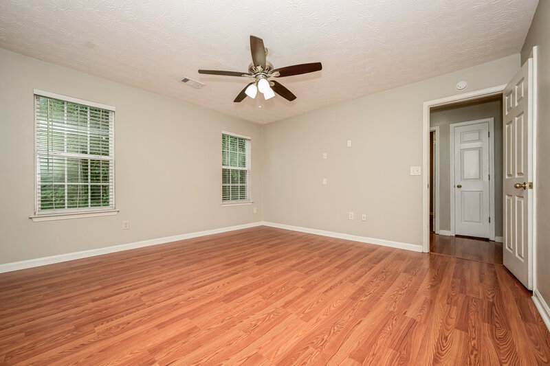 1,745/Mo, 10 Belmont Park Ln Newnan, GA 30263 Main Bedroom View