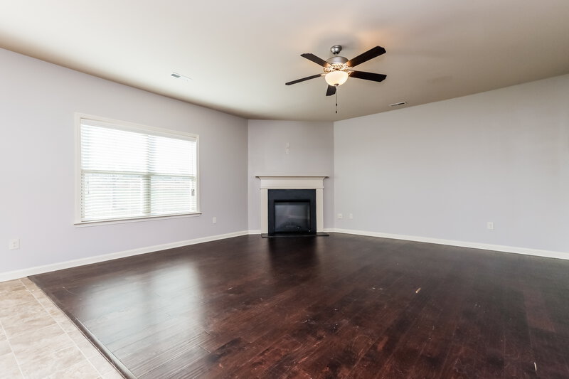 2,180/Mo, 3221 Puritan Way McDonough, GA 30252 Living Room View