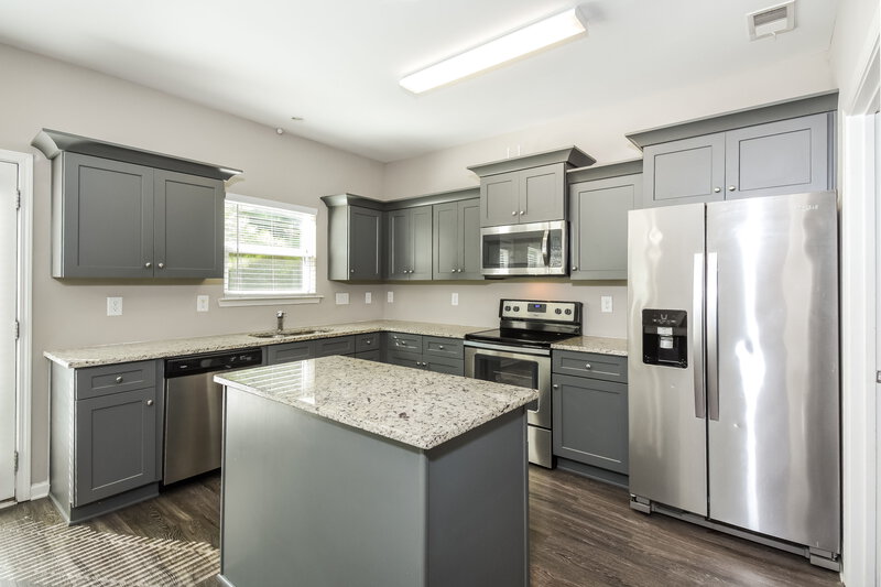 2,015/Mo, 103 Archer Court Cartersville, GA 30120 Kitchen View