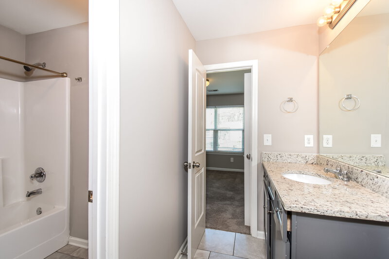 2,015/Mo, 103 Archer Court Cartersville, GA 30120 Bathroom View