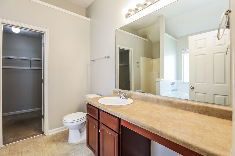 1,960/Mo, 2235 Corkscrew Way Villa Rica, GA 30180 Main Bathroom View