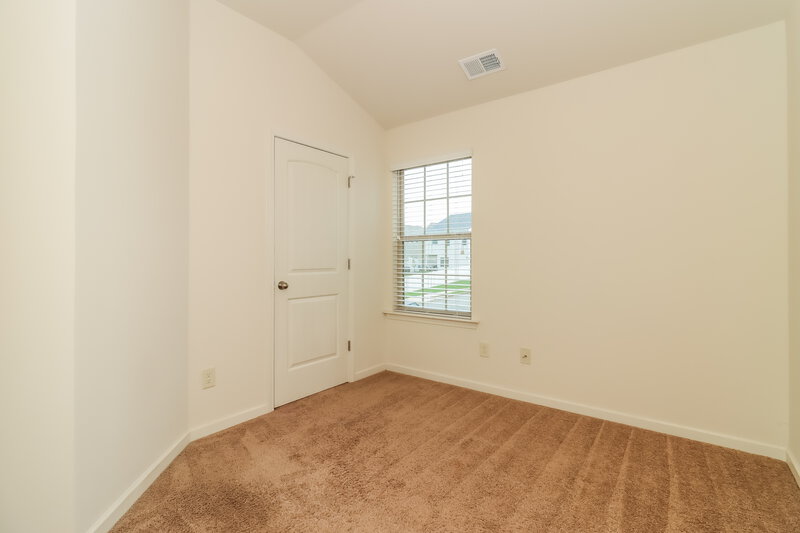 1,920/Mo, 17 Jackson Row NW Cartersville, GA 30121 Bedroom View