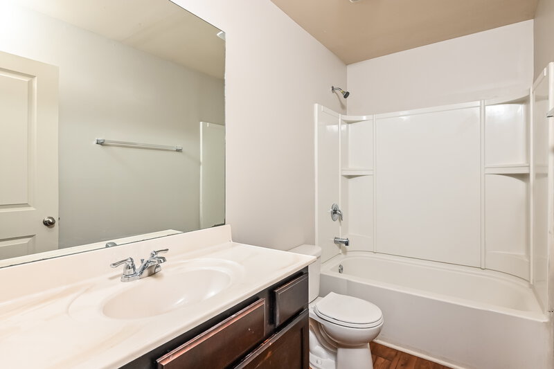 2,165/Mo, 3103 Avondale Drive SE Conyers, GA 30013 Bathroom View