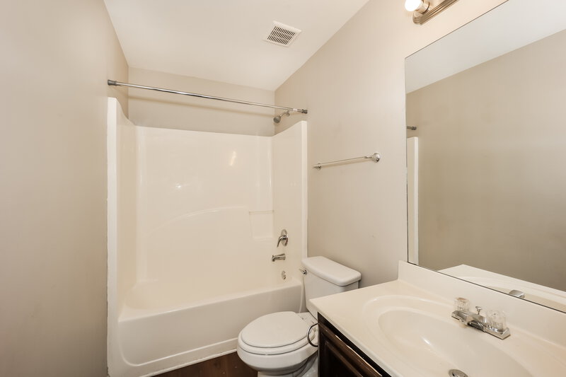 2,290/Mo, 3183 Fonseca Pass Atlanta, GA 30349 Bathroom View
