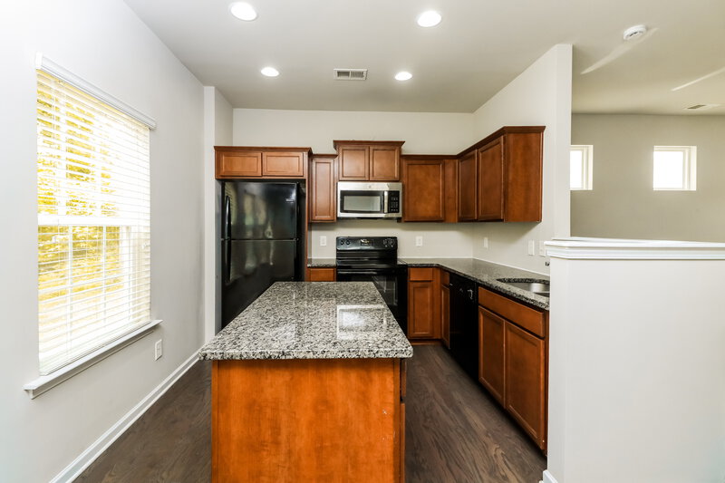 1,725/Mo, 24 Cottage Trace Cartersville, GA 30121 Kitchen View