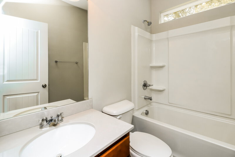 1,725/Mo, 24 Cottage Trace Cartersville, GA 30121 Bathroom View