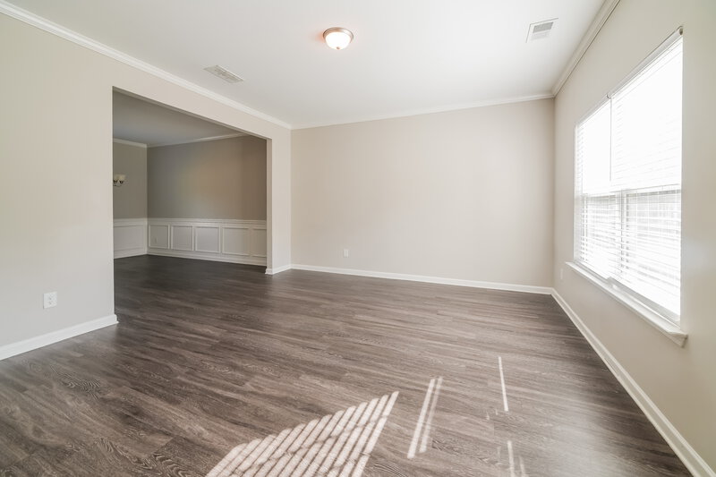 1,985/Mo, 643 Fieldcrest Drive Dallas, GA 30132 Living Room View