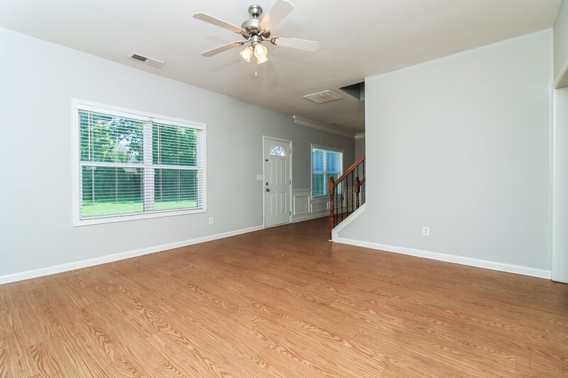 2,060/Mo, 98 Mercer Lane Cartersville, GA 30120 Living Room View 2