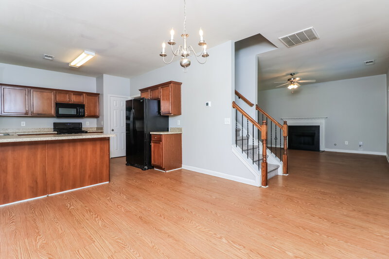 2,060/Mo, 98 Mercer Lane Cartersville, GA 30120 Dining Room View 2