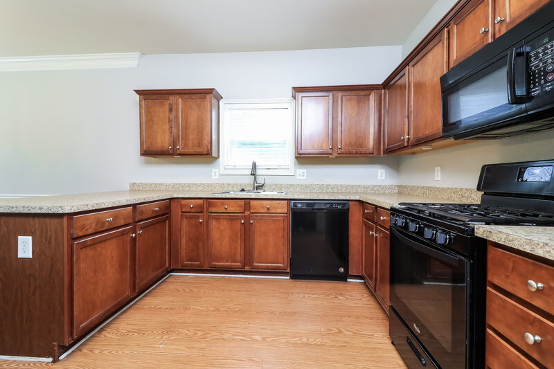 2,060/Mo, 98 Mercer Lane Cartersville, GA 30120 Kitchen View