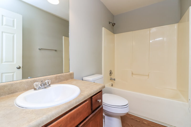 2,060/Mo, 98 Mercer Lane Cartersville, GA 30120 Bathroom View