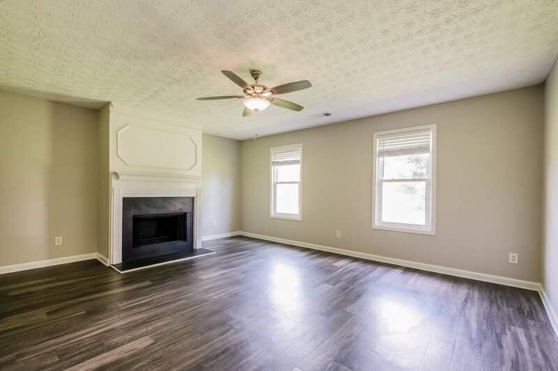 2,435/Mo, 3391 Kittery Dr Snellville, GA 30039 Living Room View