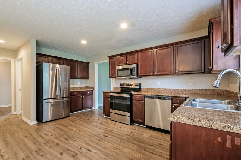 2,435/Mo, 3391 Kittery Dr Snellville, GA 30039 Kitchen View