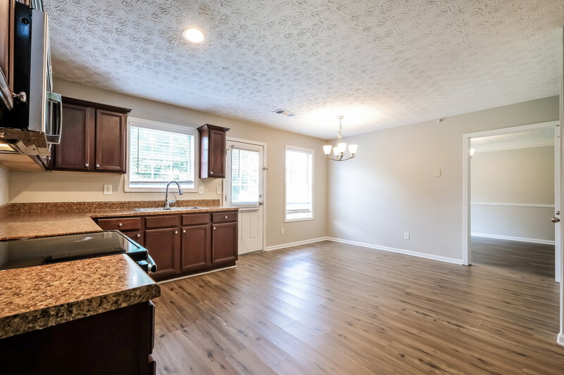 2,435/Mo, 3391 Kittery Dr Snellville, GA 30039 Kitchen View 2