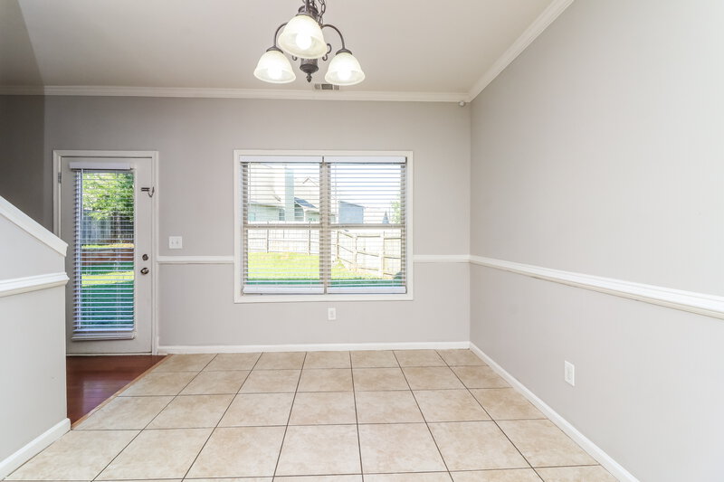 1,950/Mo, 13 Rosen St NW Cartersville, GA 30120 Dining Room View