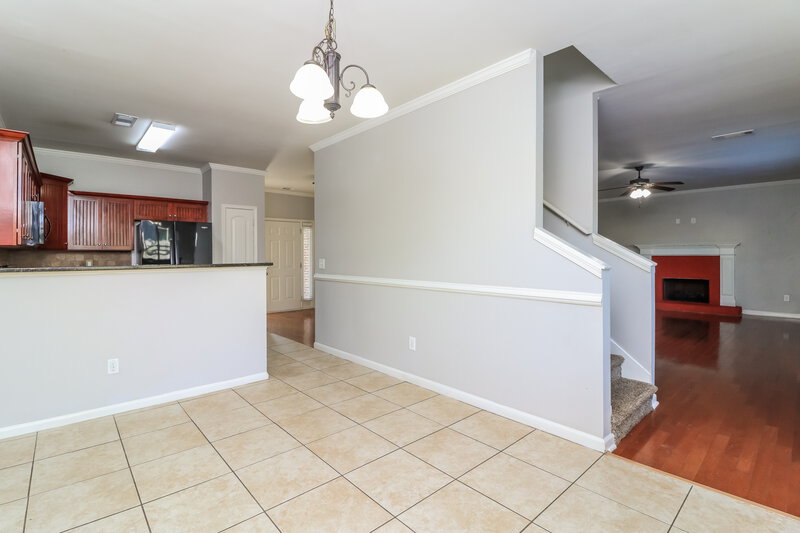1,950/Mo, 13 Rosen St NW Cartersville, GA 30120 Dining Room View 2