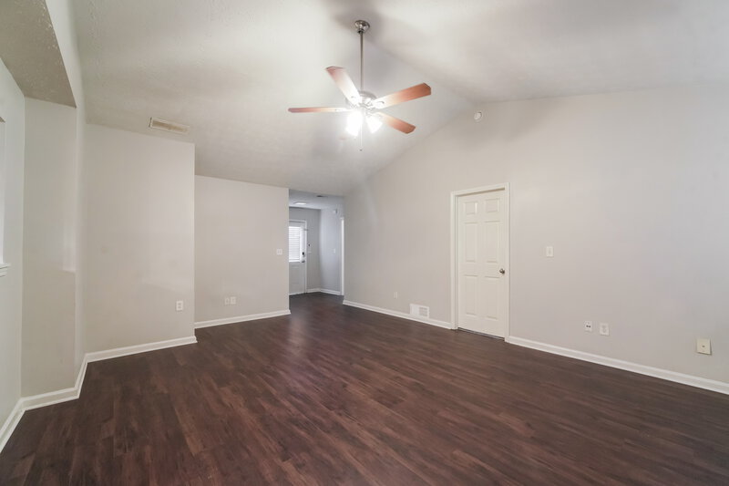 1,585/Mo, 1713 Graystone Drive Hampton, GA 30228 Living Room View 2