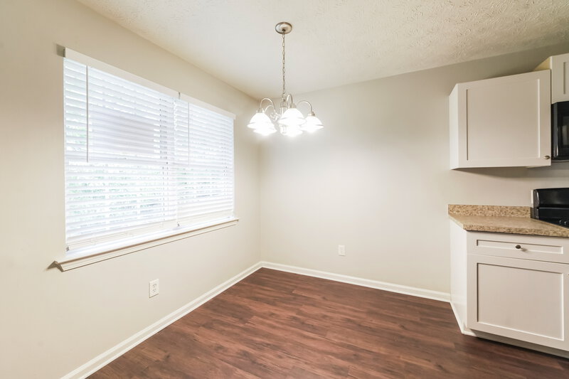 1,585/Mo, 1713 Graystone Drive Hampton, GA 30228 Dining Room View 2