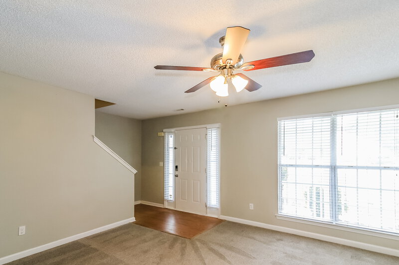 1,795/Mo, 111 Galway Lane Hampton, GA 30228 Living Room View 2