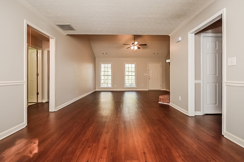 2,790/Mo, 145 Valley Brook Trl Jonesboro, GA 30238 Living Room View 2