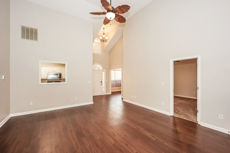 1,700/Mo, 1820 Towne Park Drive McDonough, GA 30252 Living Room View 3