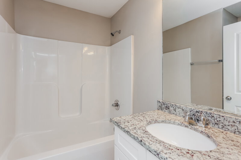 1,785/Mo, 767 Fieldcrest Drive Dallas, GA 30132 Bathroom View 2