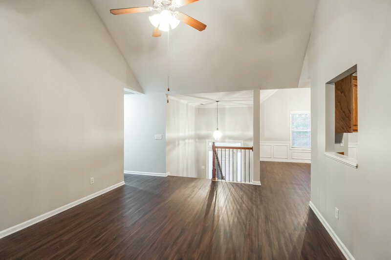 1,975/Mo, 64 Hamil Court NW Cartersville, GA 30120 Living Room View 2