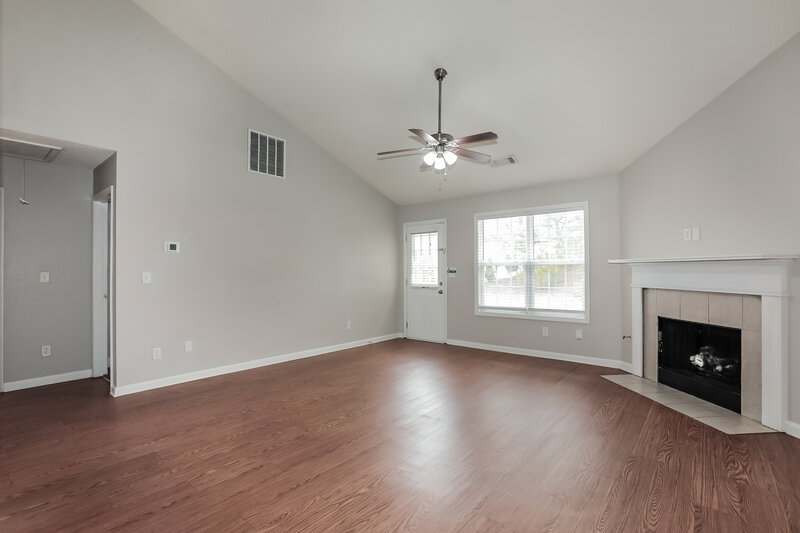 2,730/Mo, 409 Mazley Drive Locust Grove, GA 30248 Living Room View