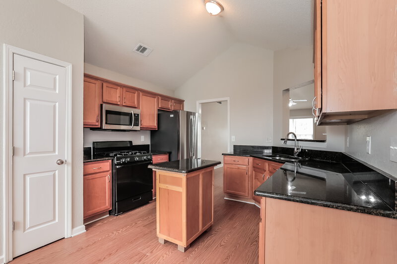 2,730/Mo, 409 Mazley Drive Locust Grove, GA 30248 Kitchen View 2