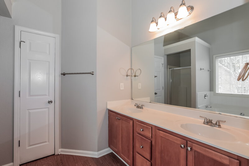2,730/Mo, 409 Mazley Drive Locust Grove, GA 30248 Bathroom View