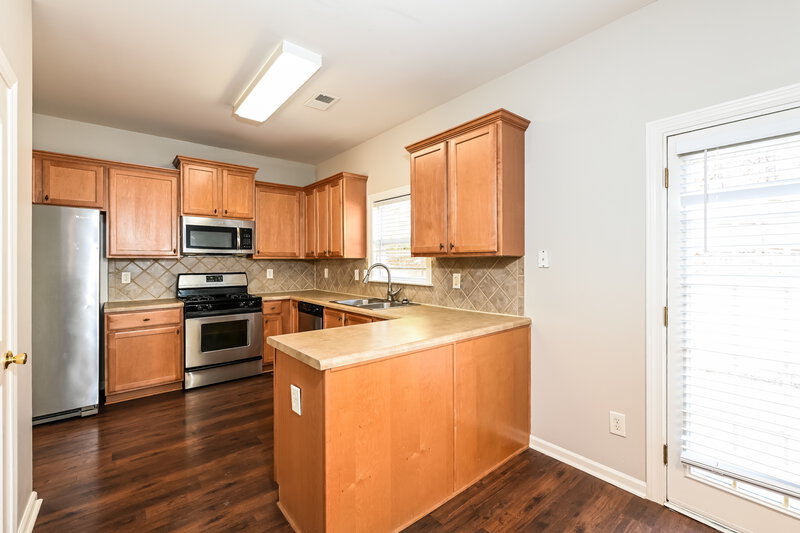 2,165/Mo, 3321 Southerland Court Douglasville, GA 30135 Kitchen View