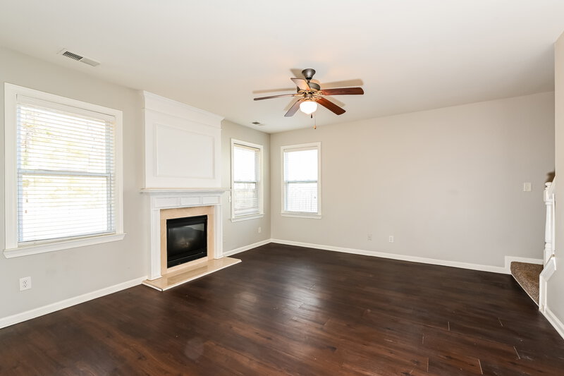 2,165/Mo, 3321 Southerland Court Douglasville, GA 30135 Family Room View