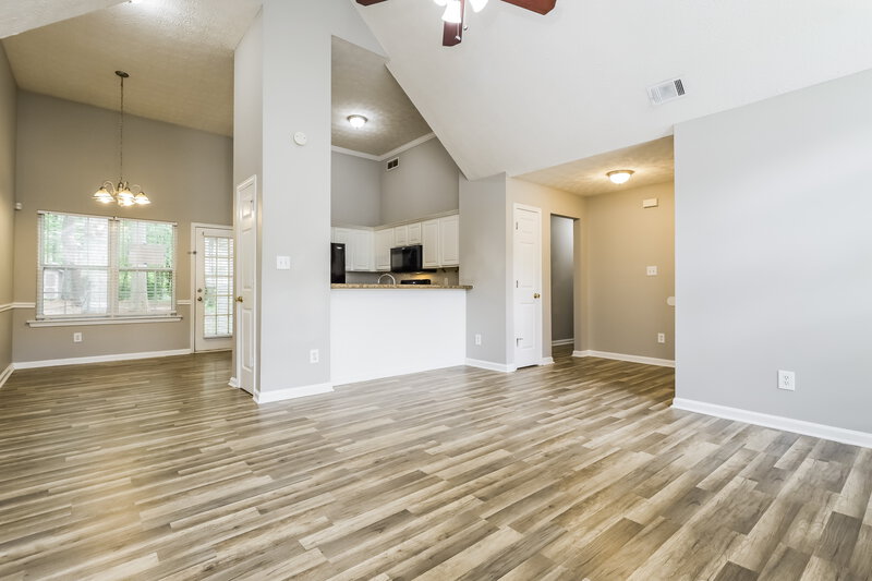 2,580/Mo, 130 Stoney Brook Way McDonough, GA 30253 Dining Room View 2