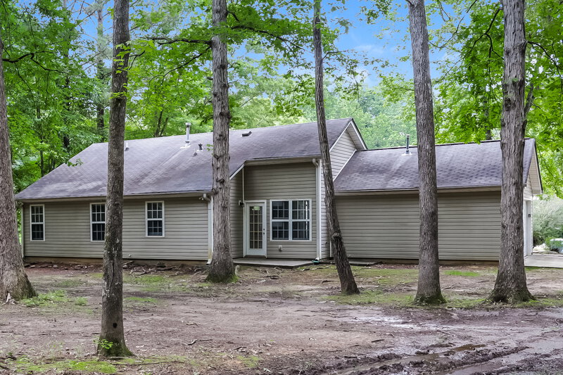 2,580/Mo, 130 Stoney Brook Way McDonough, GA 30253 Rear View