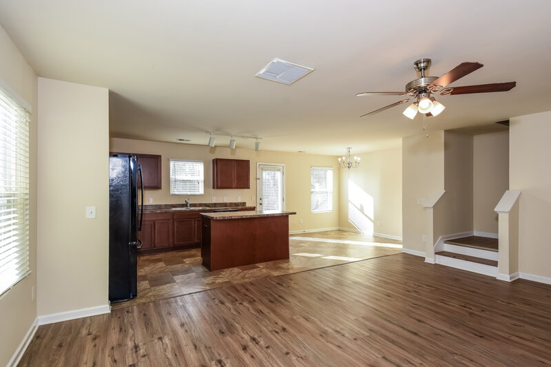 1,770/Mo, 60 Sharp Way Cartersville, GA 30120 Living Room View 2