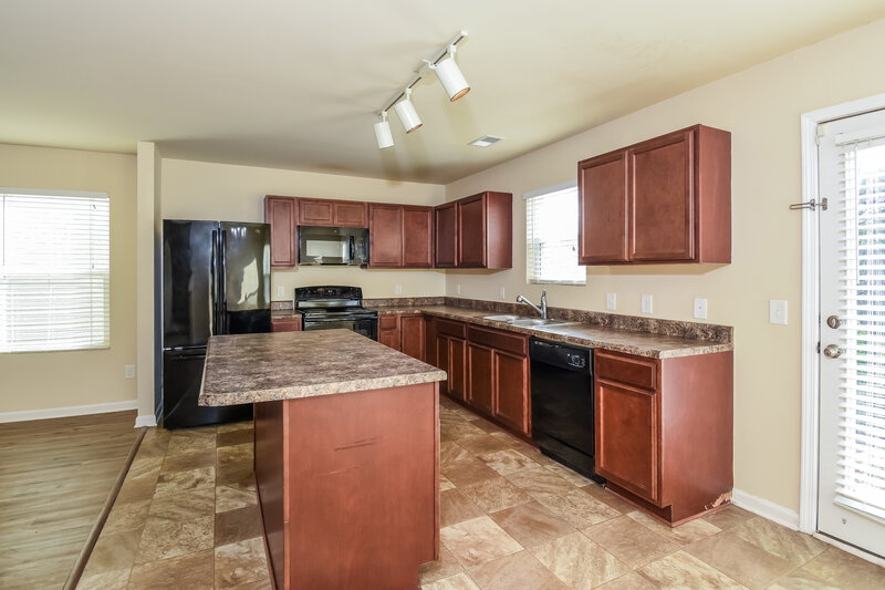 1,770/Mo, 60 Sharp Way Cartersville, GA 30120 Kitchen View