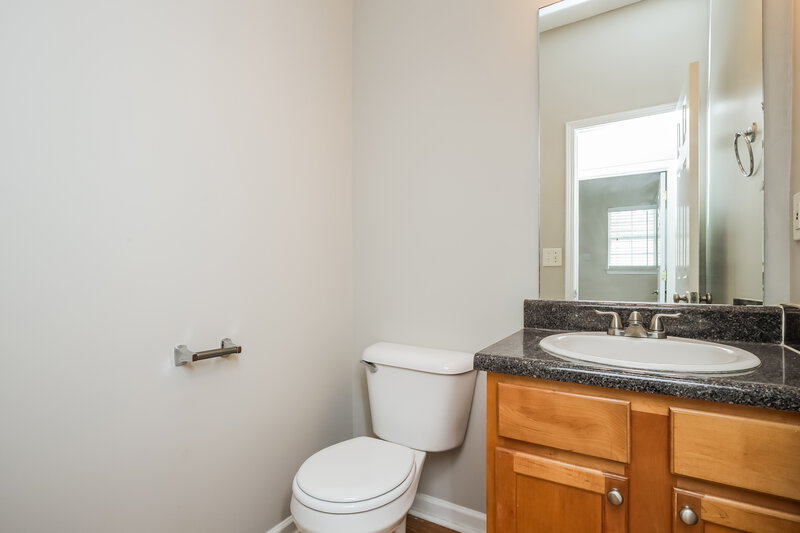 2,000/Mo, 153 Bellington Dr McDonough, GA 30253 Bathroom View 2