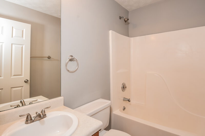 1,785/Mo, 1917 Summit Creek Way Loganville, GA 30052 Bathroom View